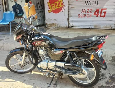 Suzuki 110 2022 Model - 10/9 Condition - 20000 KM