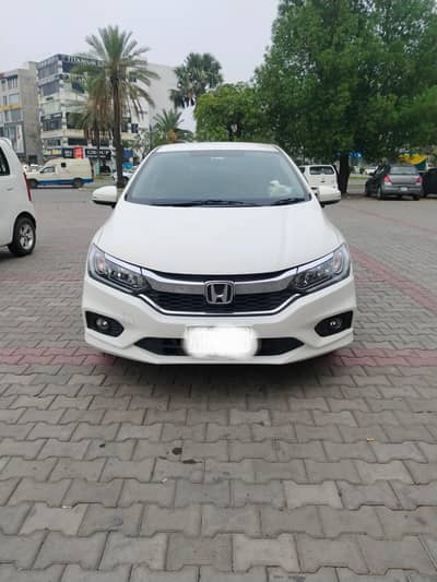 Honda City 1.5 CVT.