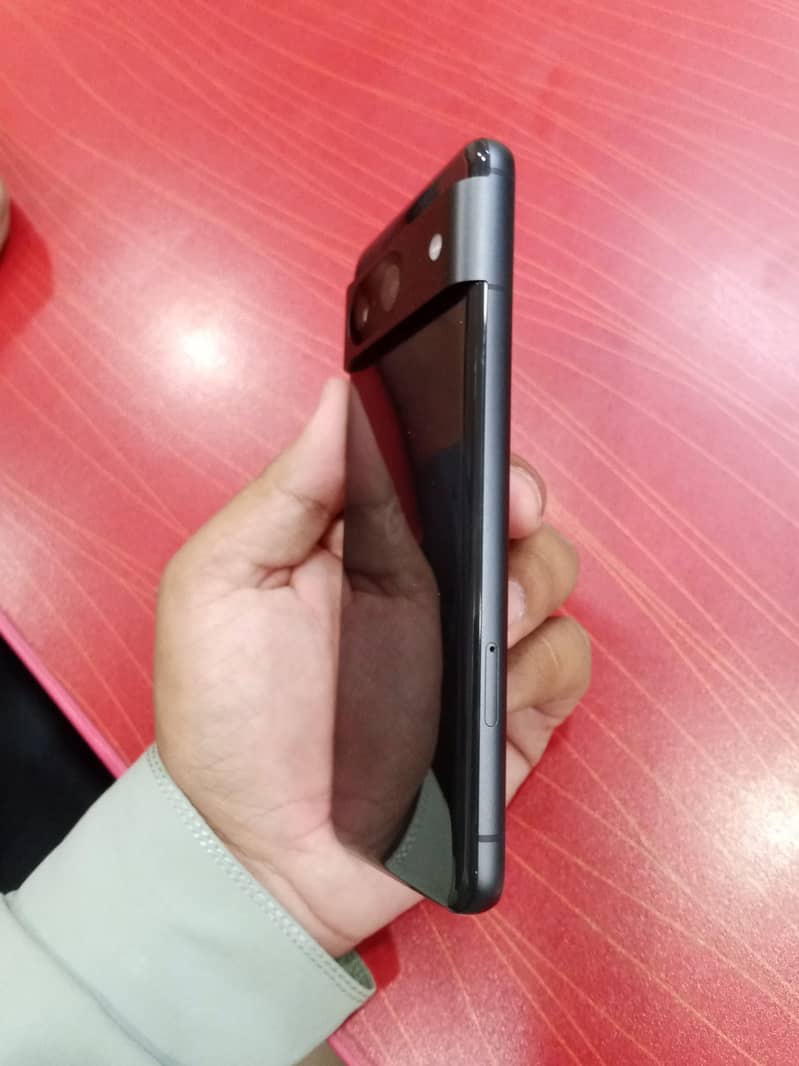 Google Pixel 8 1