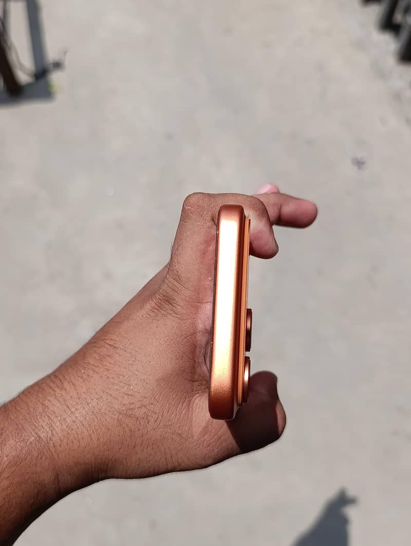 Apple iPhone 17 Pro Max 9