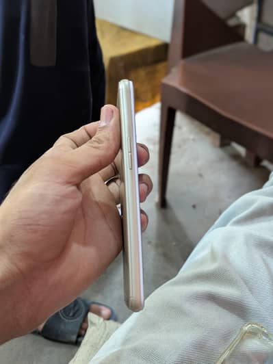 OPPO A37