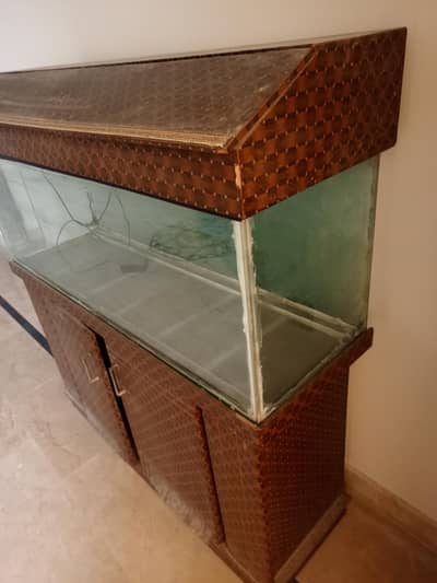 Fish Aquarium for Sale – Good Condition