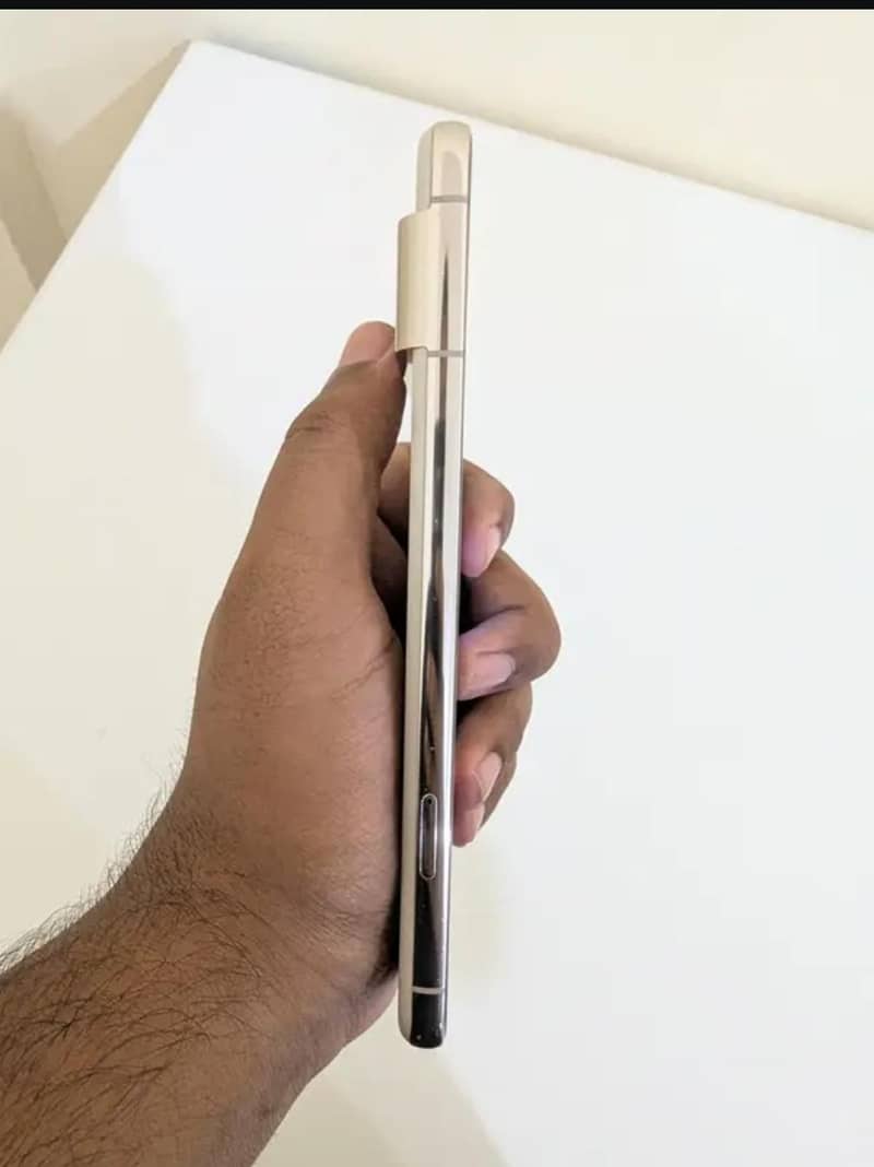 Google Pixel 8 Pro 2