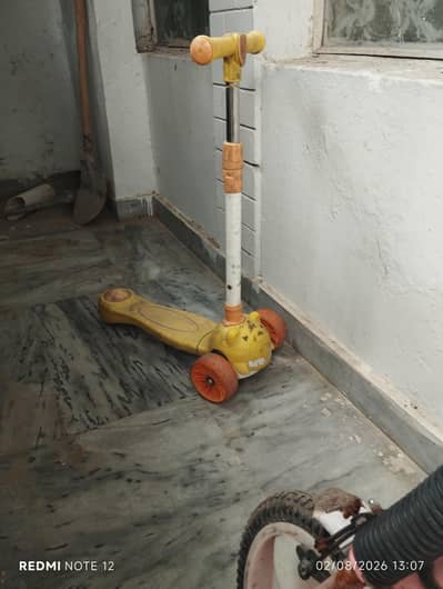 scooties from Dubai very good condition only 6 months used