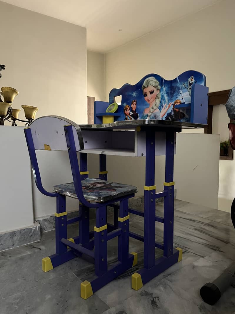 KIDS STUDY TABLE 2