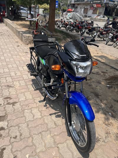 Honda prioder 2025