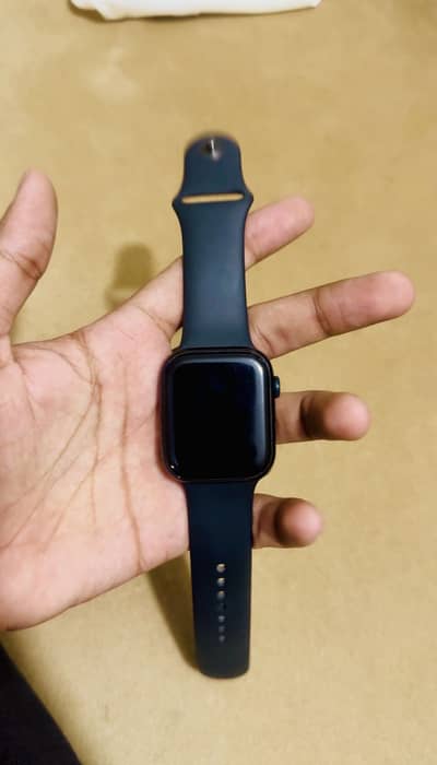 Apple Watch s7 45mm midnight Color
