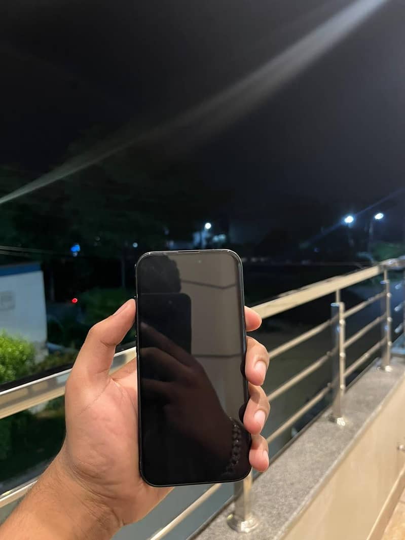Apple iPhone 15 Pro 1