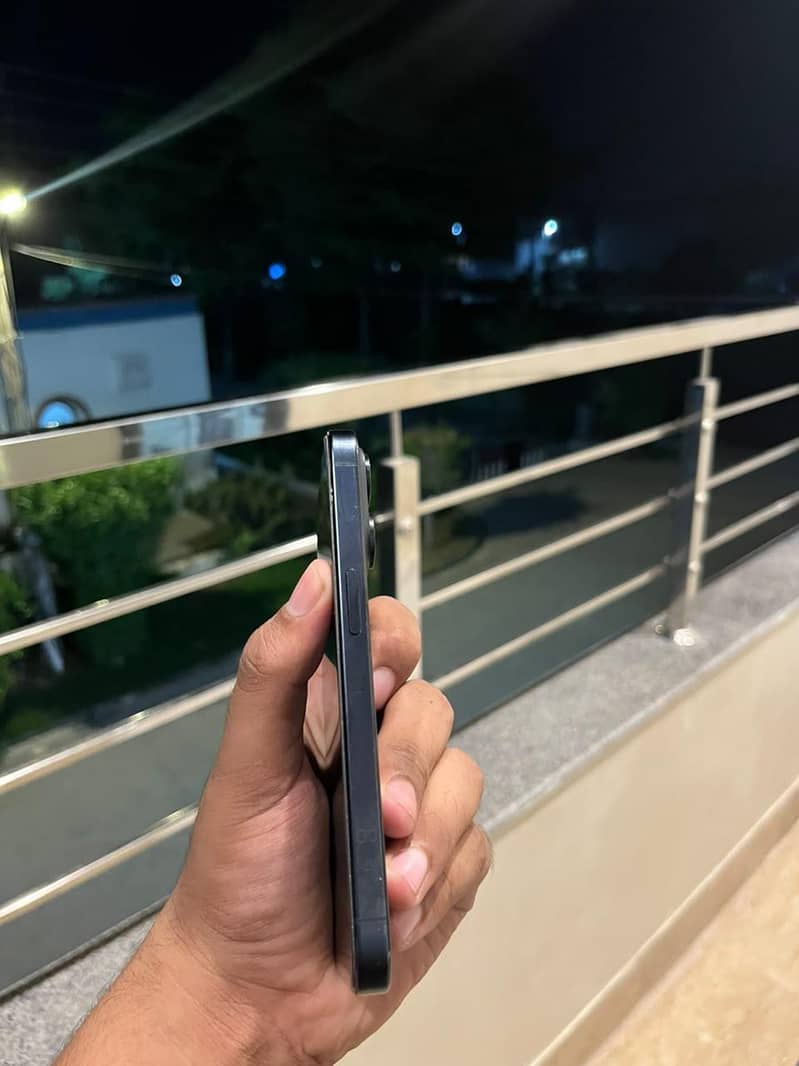 Apple iPhone 15 Pro 5