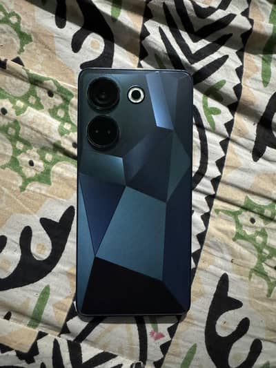 Tecno CAMON 20