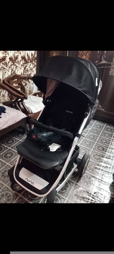 Nuna brand