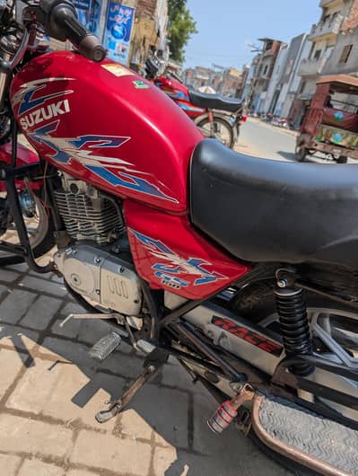Suzuki GS 150