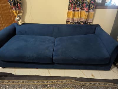 sofa set available for sale