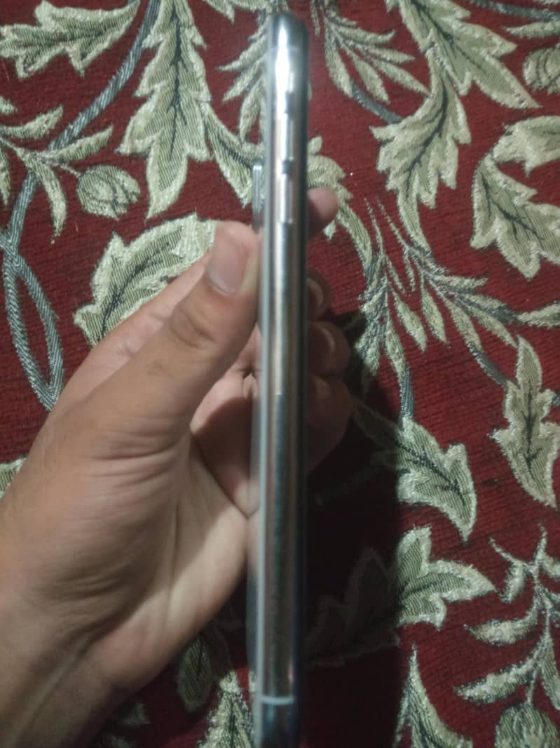 iphone xs max 1
