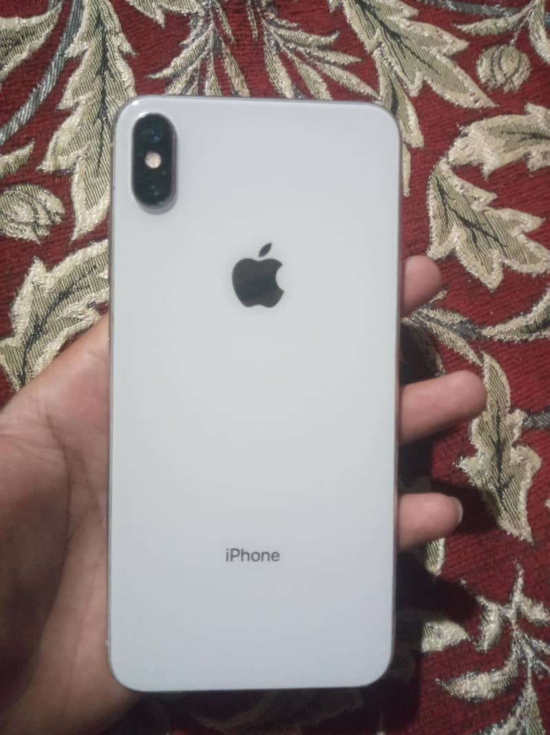 iphone xs max 3