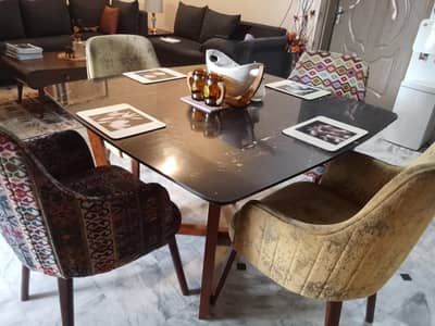 4 seater dining table