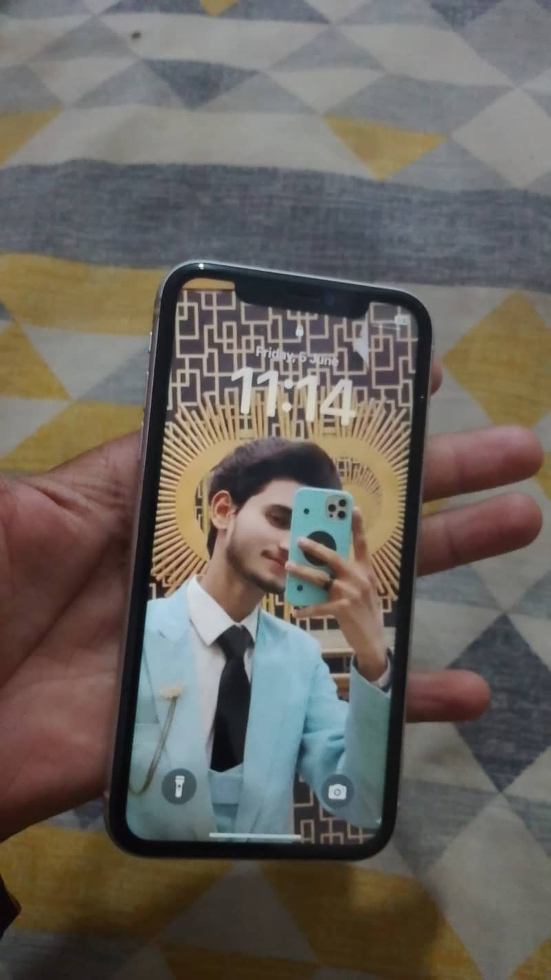 Apple iPhone 11 5