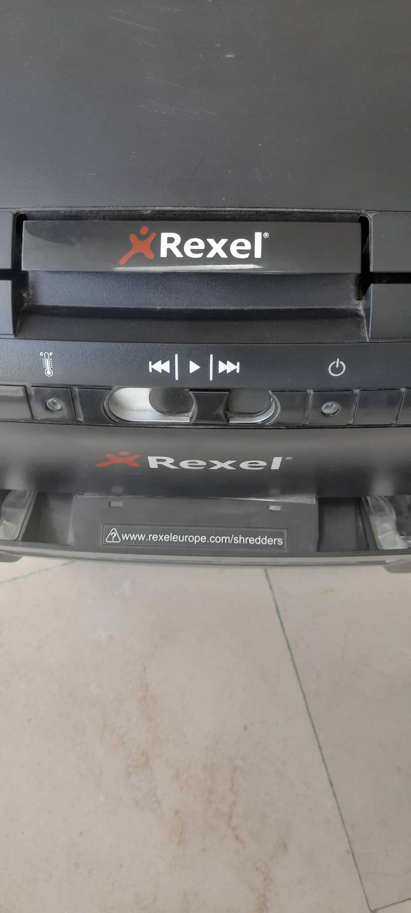Rexel paper shredder 2