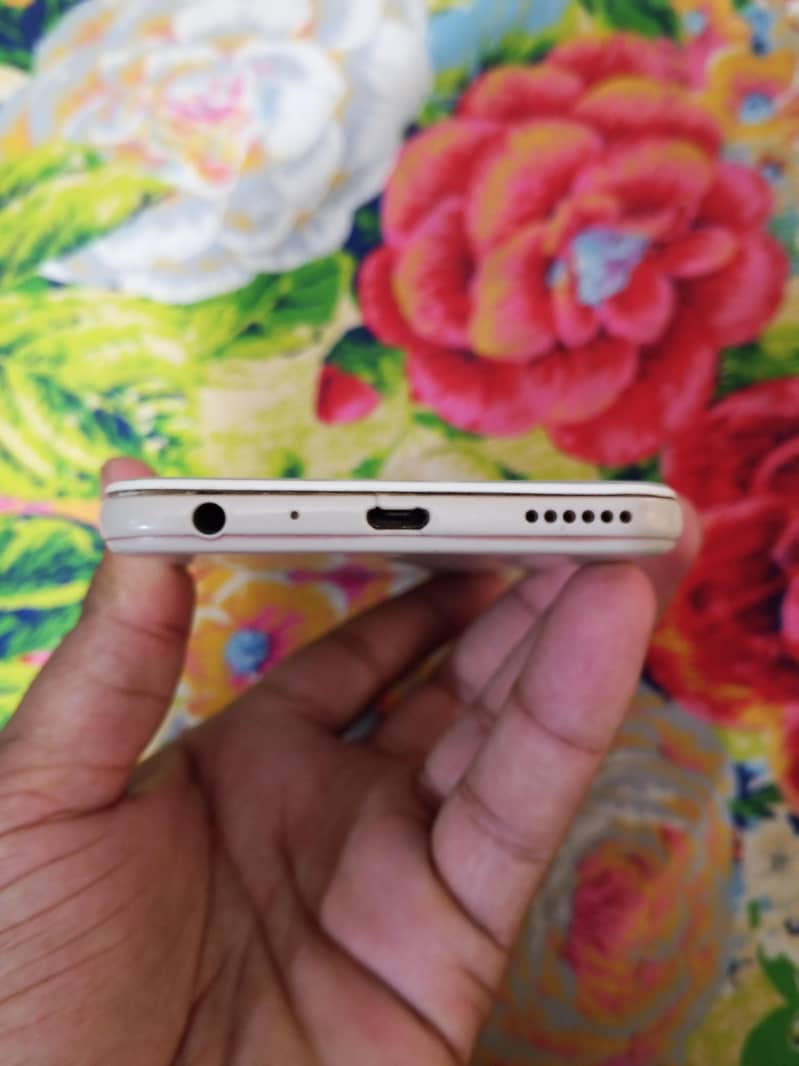 OPPO A57 2