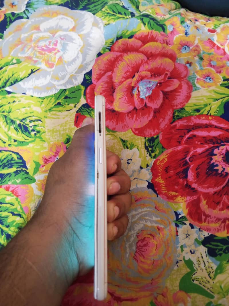 OPPO A57 4