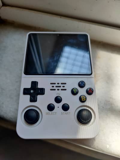 Game Console R36S,