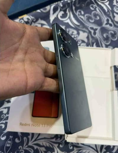 Xiaomi Redmi Note 13 Pro