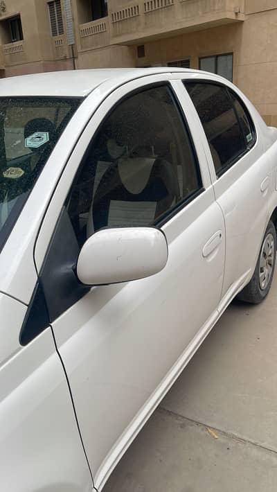 Toyota Platz 2004