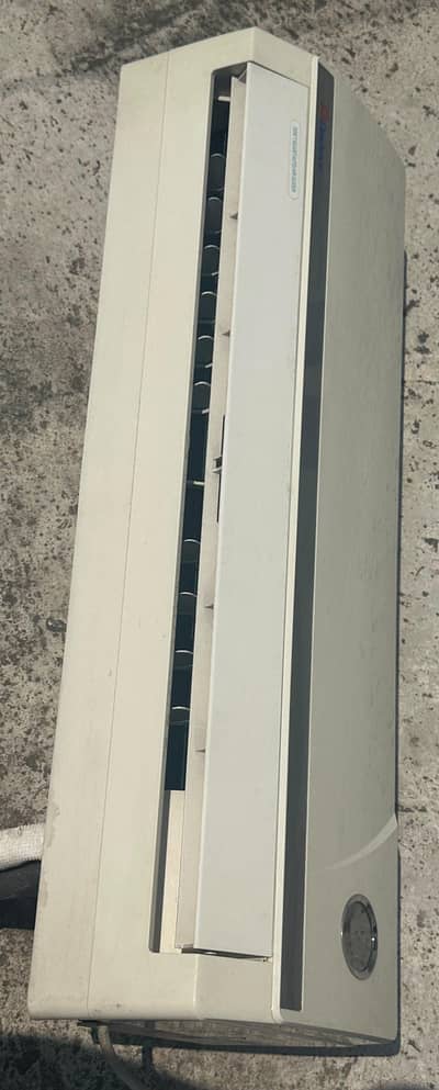 1 ton Dawlance AC for sale