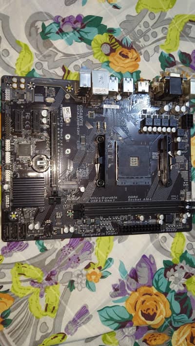 Gigabyte GA-A320M-S2H