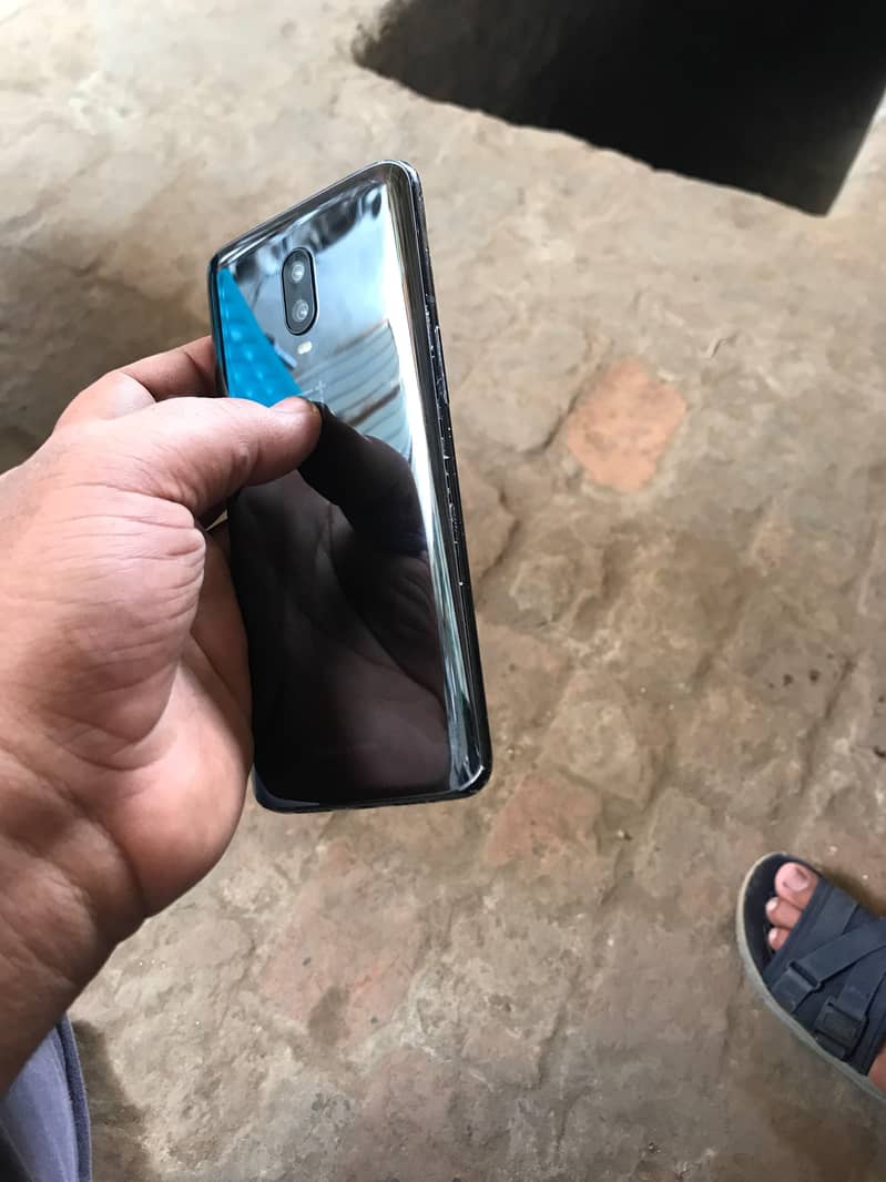 One Plus 6T 2