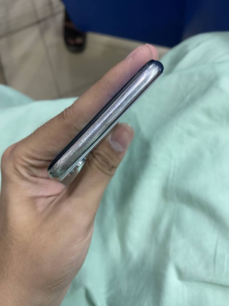 Apple iPhone X 5