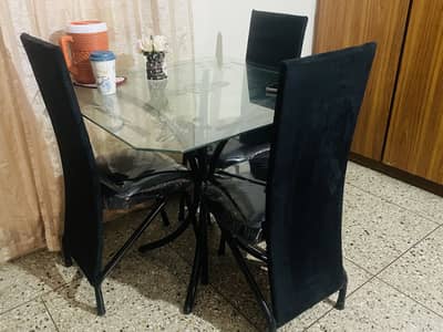 Dining table 4 seater