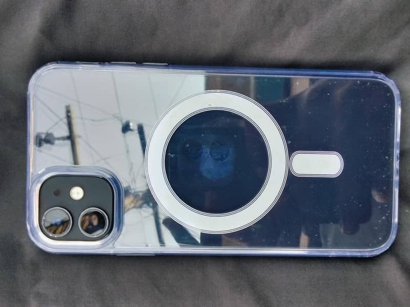 Apple iPhone 11 0