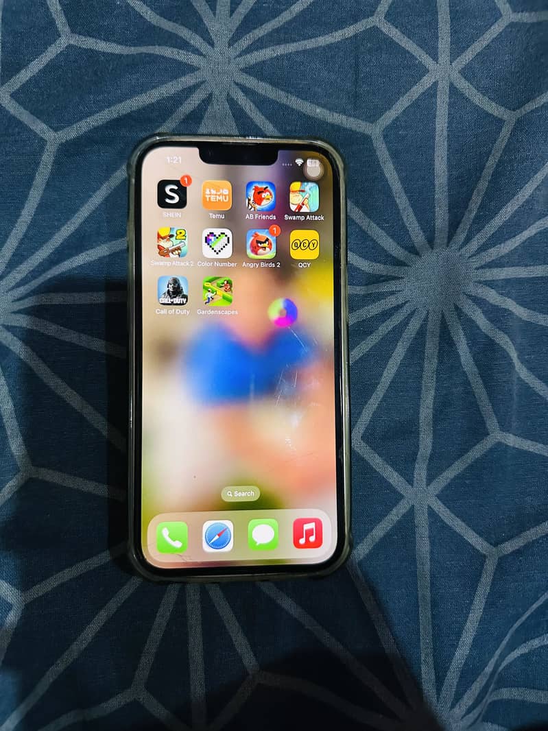 Apple iPhone 13 1