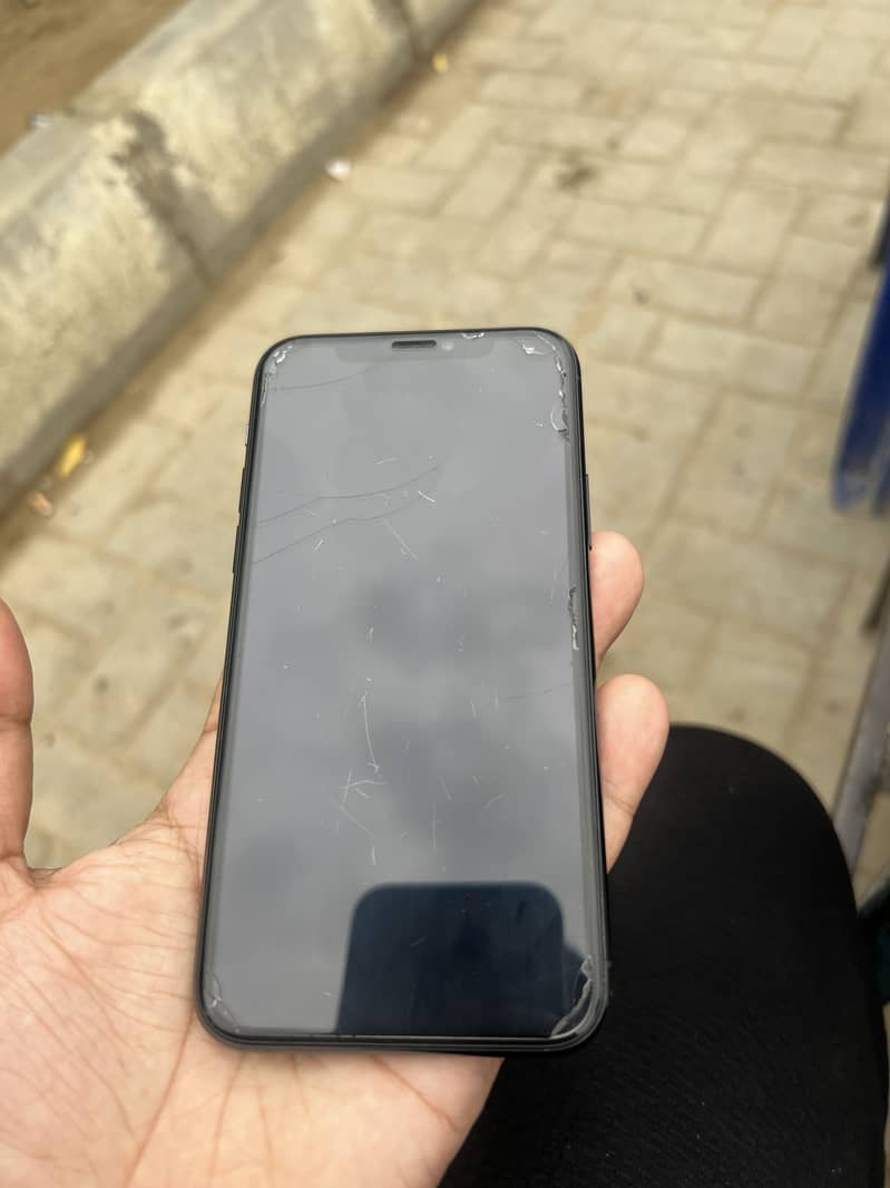 Apple iPhone 11 Pro 5