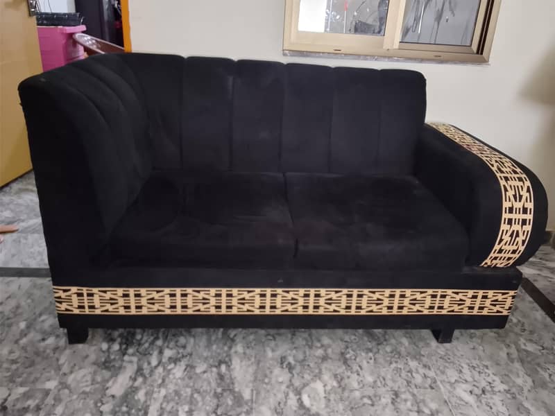L shape Black Color sofas 5 seter 3