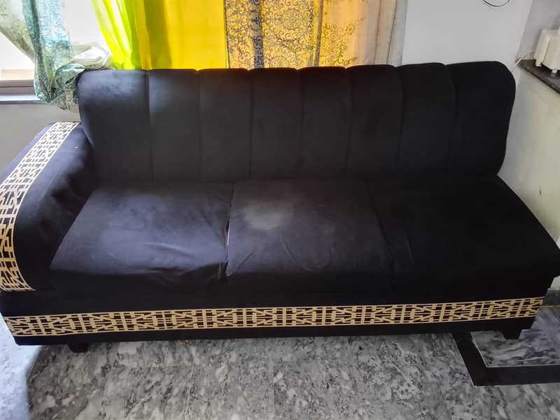 L shape Black Color sofas 5 seter 4