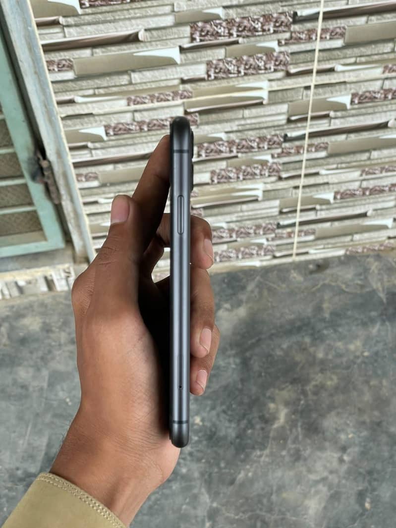 Apple iPhone 11 1