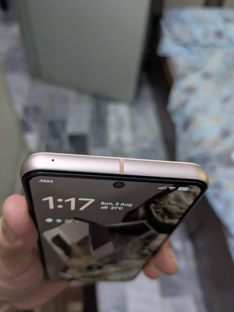 Google Pixel 8 2