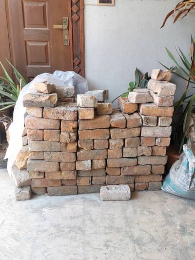 200 bricks urgent for sale