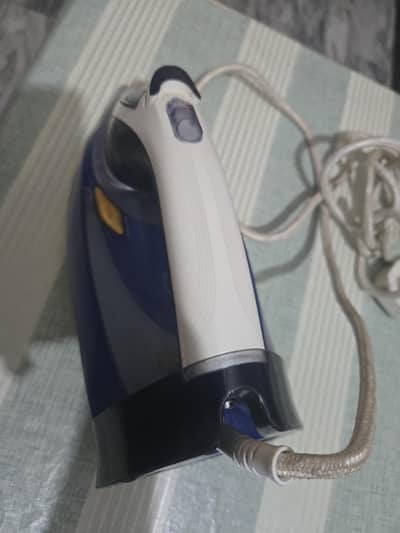 Philips PerfectCare Azur Steam Iron GC4924/20 – Excellent Condition