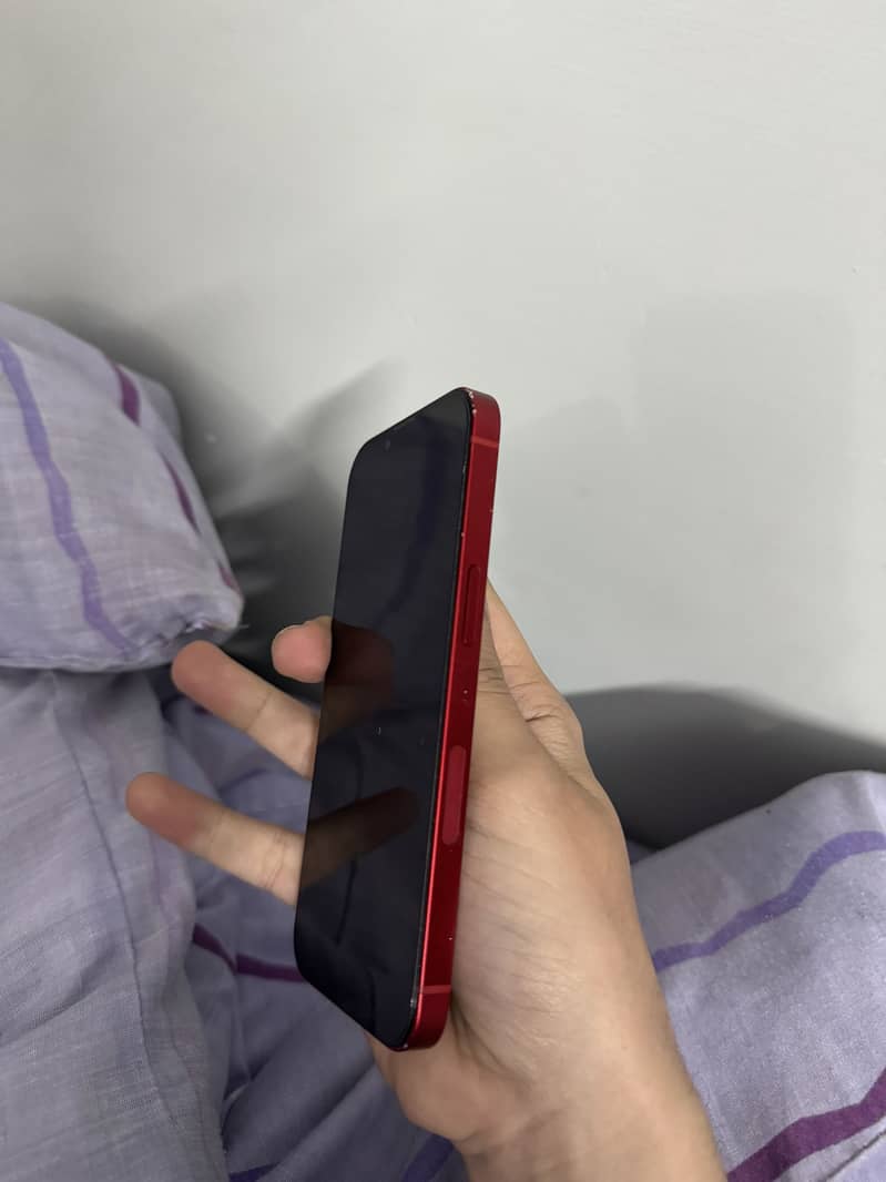 Apple iPhone 13 6
