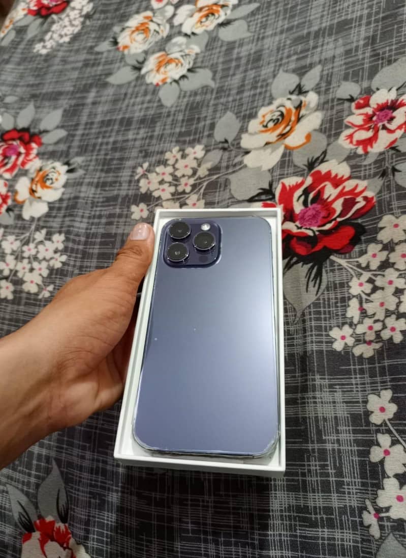 Apple iPhone 14 Pro Max 3