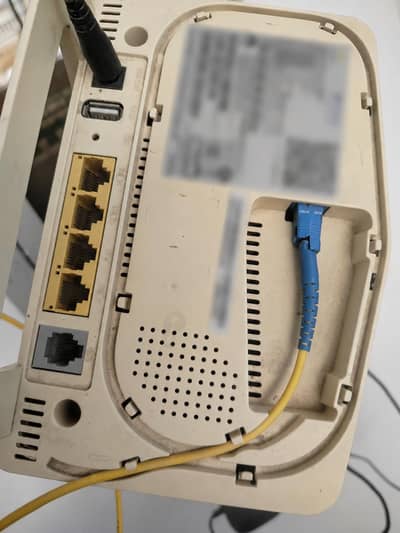 Huawei EchoLife HG8145C GPON Fiber WiFi Router (4 LAN + 1 TEL + USB)