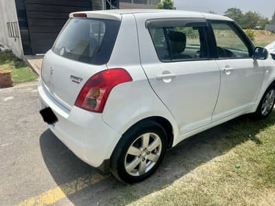 Suzuki Swift 2021 automatic genuine condition