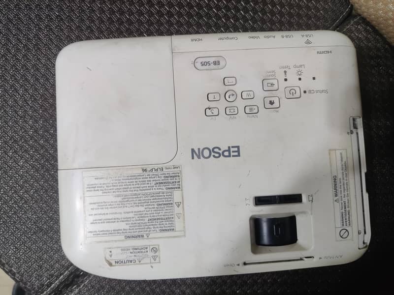 Epson EB-SO5 PROJECTOR 0