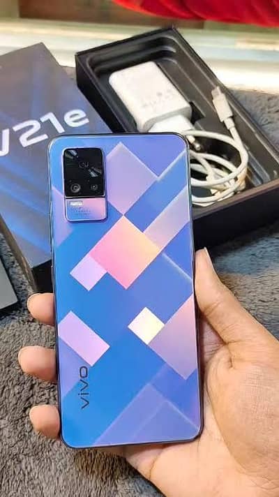 Vivo V21e