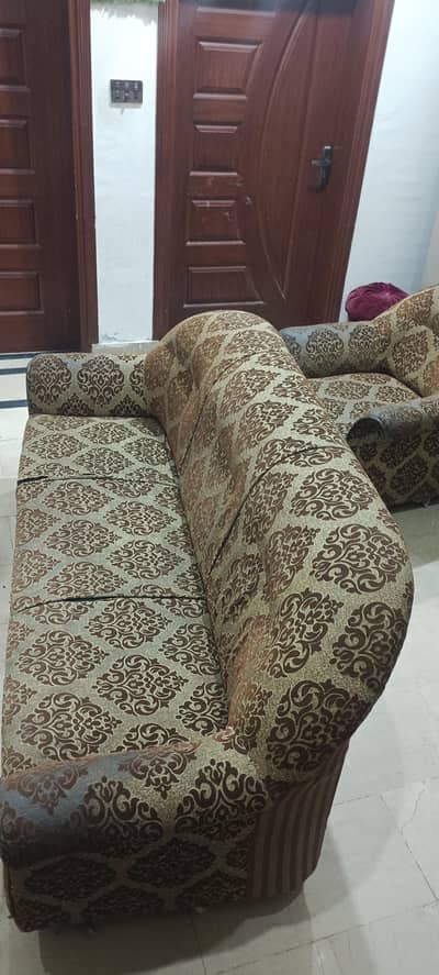 PREMIUM 5 SEATER SOFA SET | LIKE NEW | HOME USED | MASTER MULTIFORM
