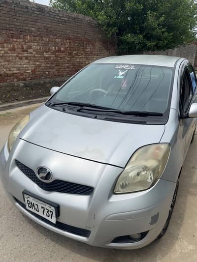 Toyota Vitz 2010