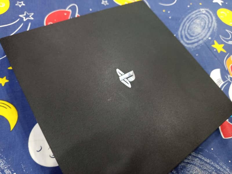 PS4 PRO 2TB 1